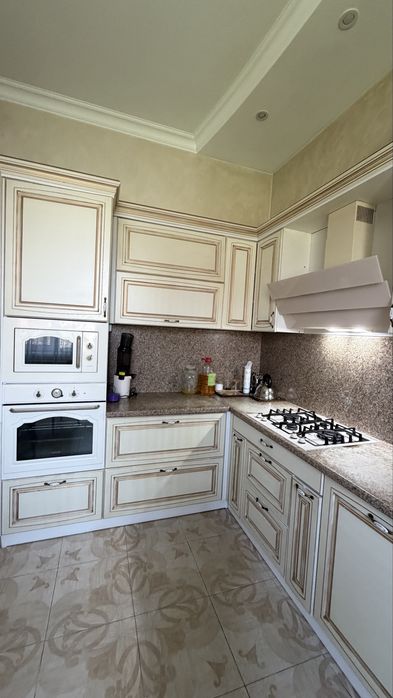 Продам кухонный гарнитур