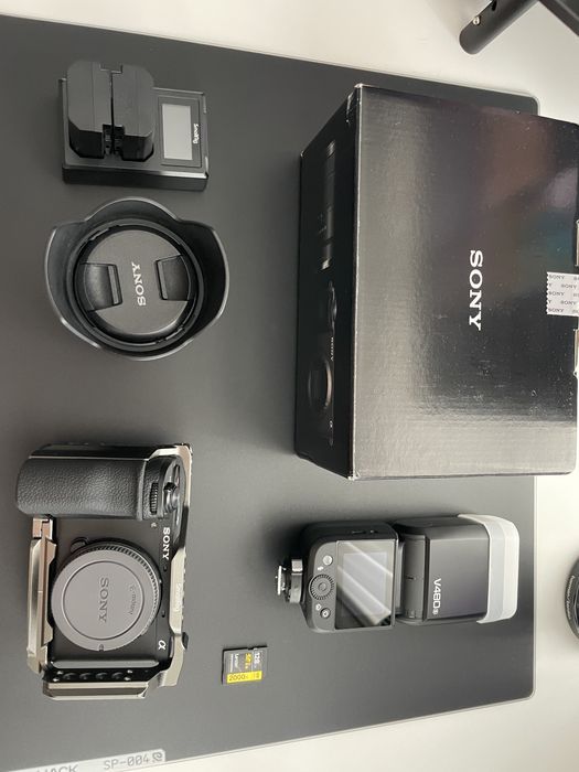 Sony A6700 Kit 18-135mm APS-C 4K 26 MP