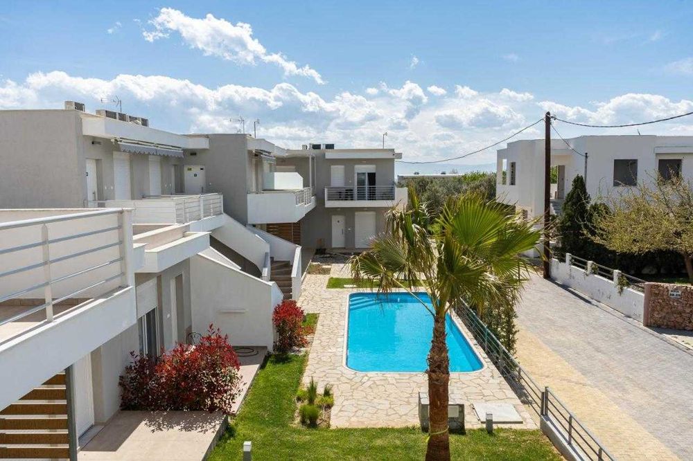 На море в Паралия Офринио