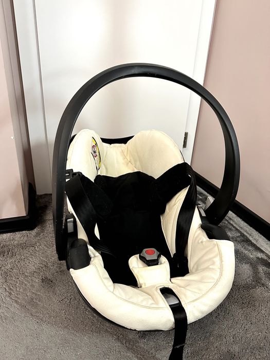 Количка Mima Xari - пълен комплект + кошче за кола