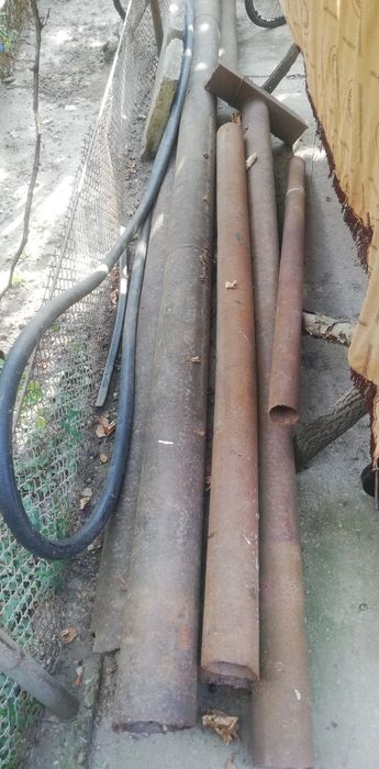 Vând țevi pentru construcții