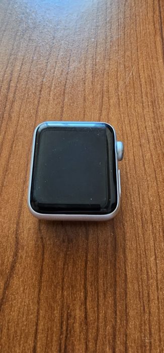 Продавам Apple Watch Series 3 38mm Silver Aluminum White Sport