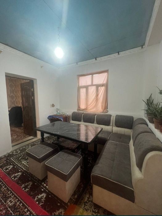 Uchastka sotiladi. 2.1 sotix, 2 ta xonali. TOPli, pol