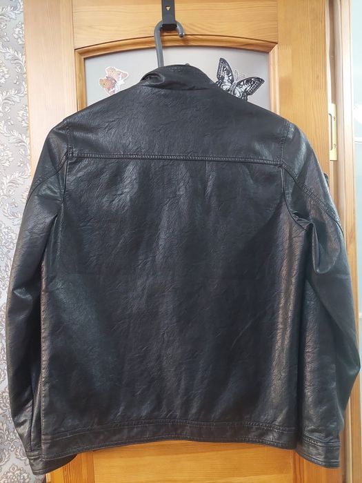 Мужской  кожаный  куртка.