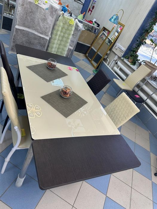 Обеденный раздвижной стол