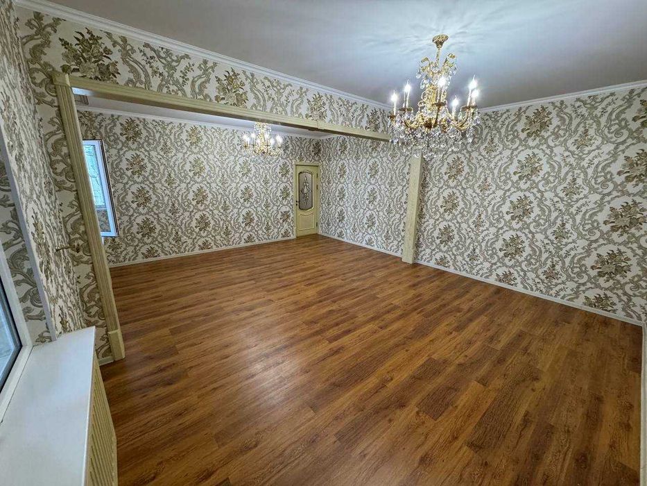 Продаётся просторная 4-комнатная квартира в Мирабадском районе.