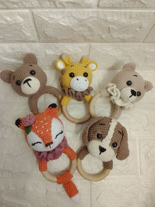 Ръчно плетени играчки