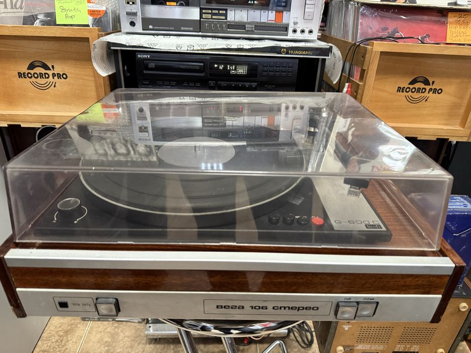 Вега 106 Стерео проигрыватель винила.