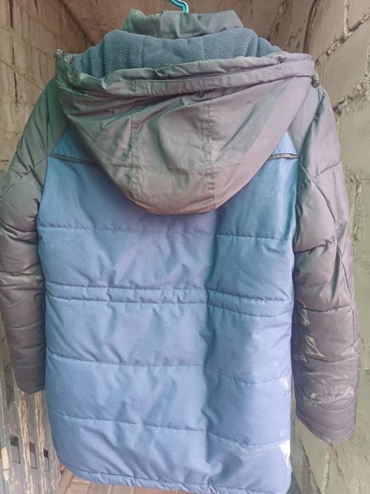 Продам зимнюю куртку детская.!