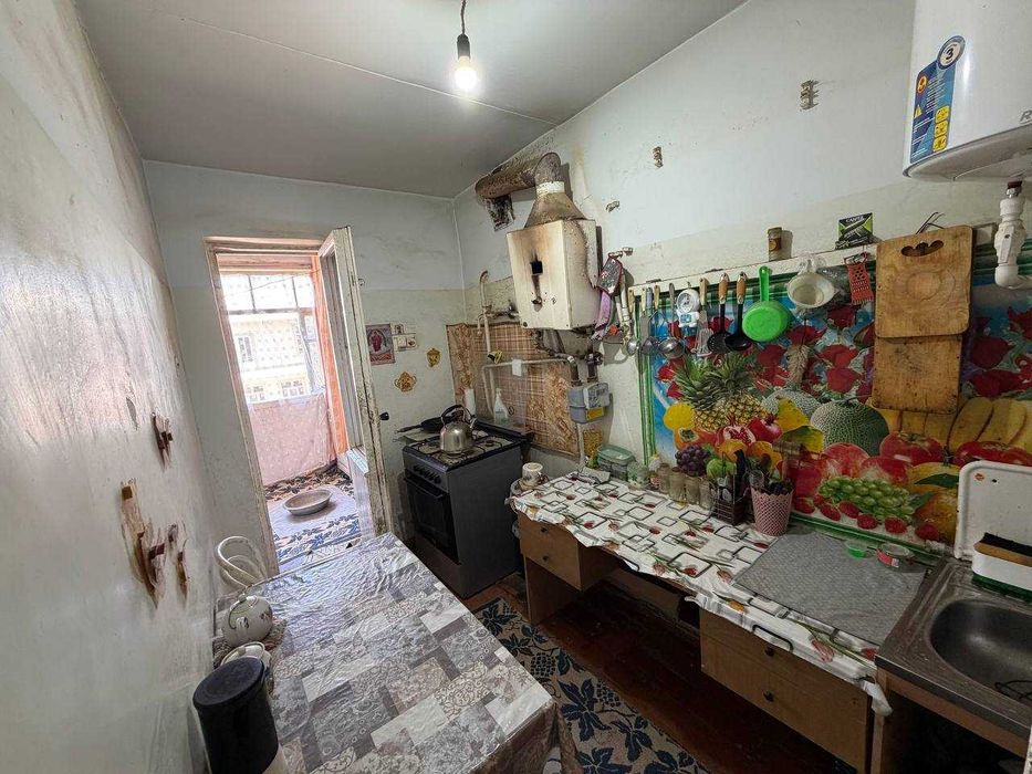 Продаётся 4х комн квартира на 2 этаже Ор-р Аэропорт