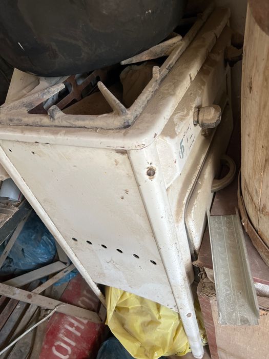 Икталик газ плита сотилади