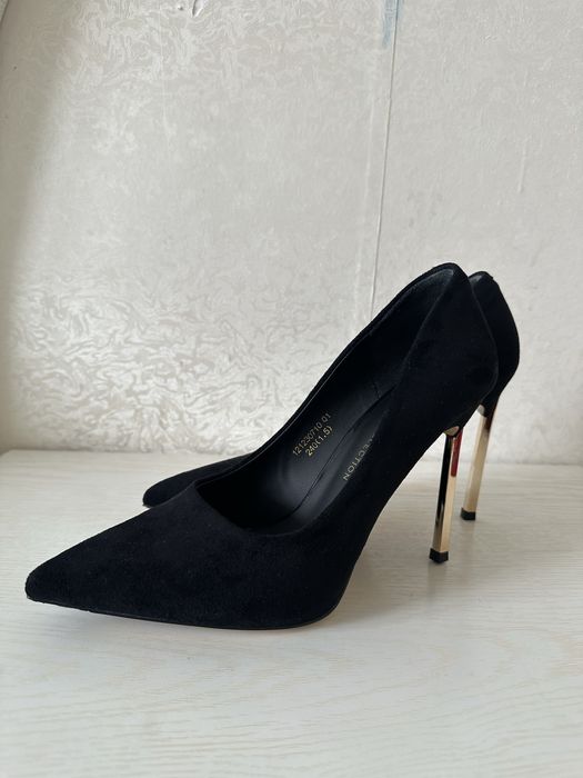 Женские туфли TAMIDO