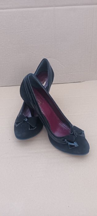 Oferta! Vand incaltaminte dama si barbati diferite modele!