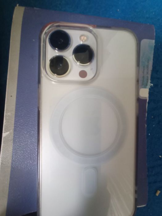 Iphone 13pro oq yangi ochilmagan