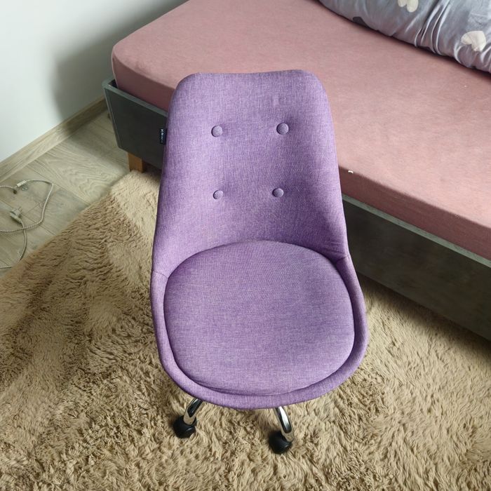 Vand scaun de birou.