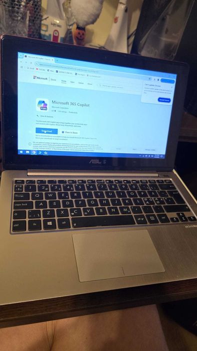 Laptop Asus S200 E - I3 3271U - display 11,6 ultra subtire-de vacante