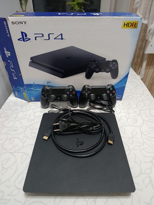 Приставка PS4 slim