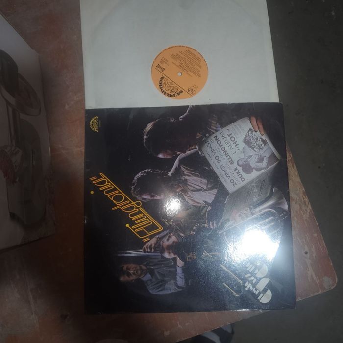 Антикварная. Виниловая пластинка. Ретро