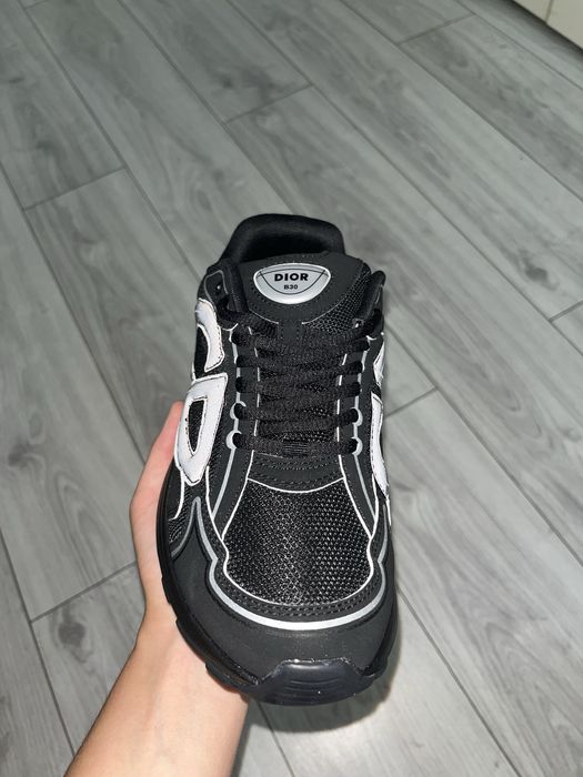 Adidasi Dior B30