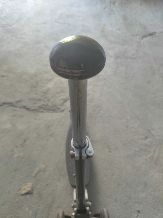 Trotineta cu 1 ghidon