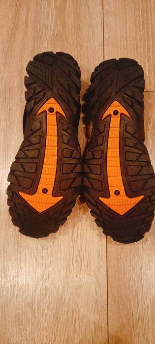 Продам кросовки летние