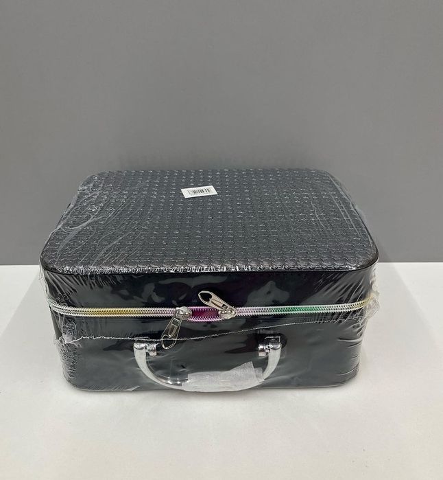 Косметички Victoria Secret