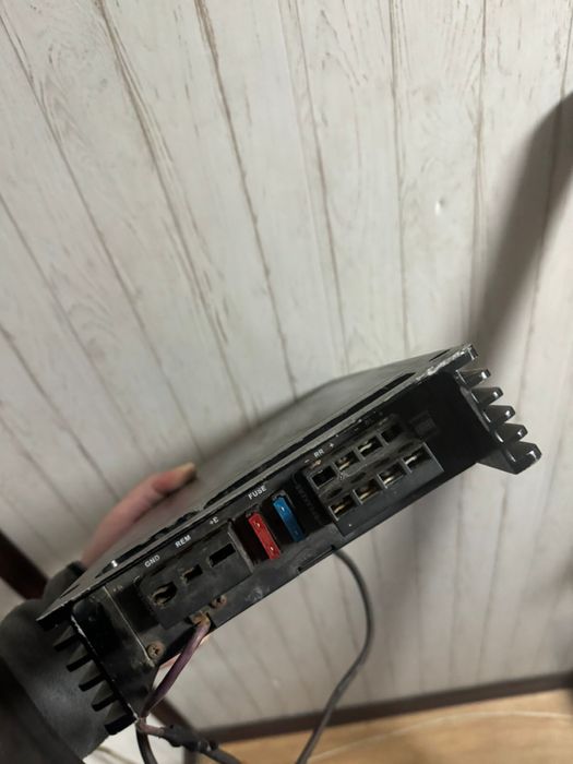 Продам усилитель 5 элемент