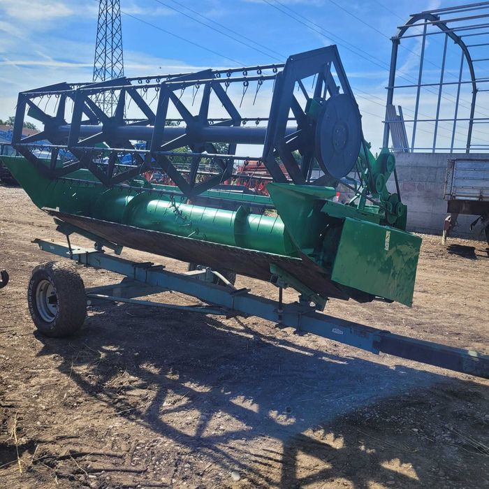 Header John Deere, carut transport