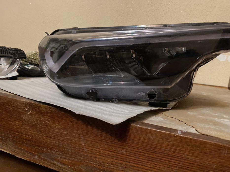 Киа сонет фара рабочие