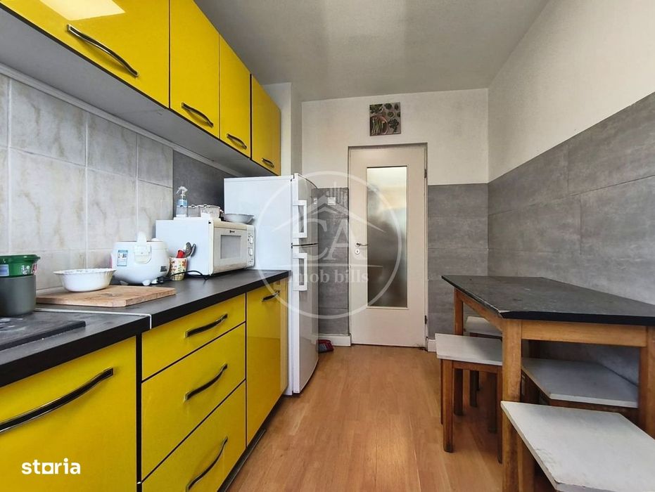 Apartament de închiriat cu 3 camere în zona Centrala, Oradea