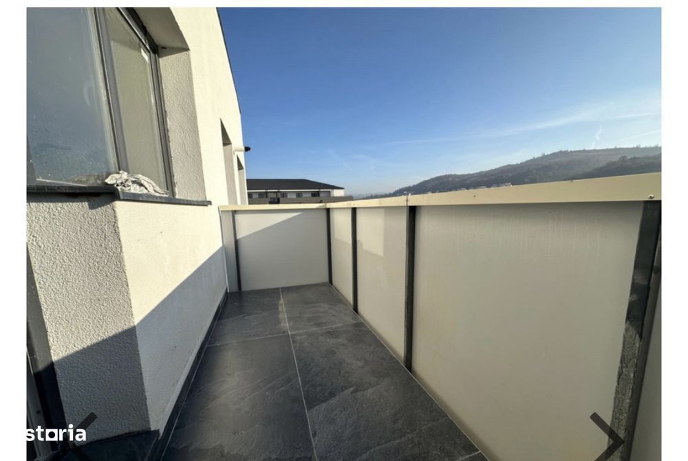 Apartament de 2 camere, 53 MP, parcare , zona Urusagului