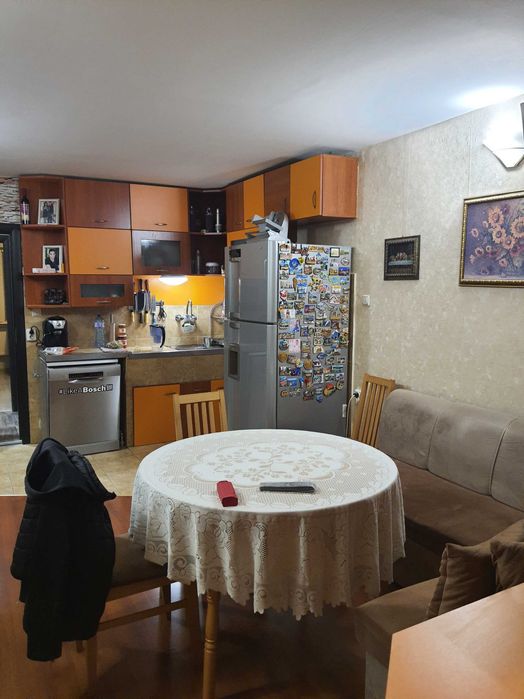 Продава се Четиристаен апартамент в Русе, Родина 1 - 80 кв.м за 1530 €/кв.м - Снимка #6