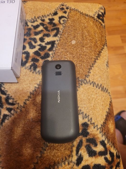 Fier de călcat  și Nokia 130