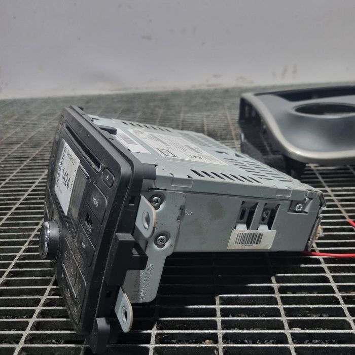 Cd player Dacia Sandero 2 2012 - 2016 (1424) 281155216R