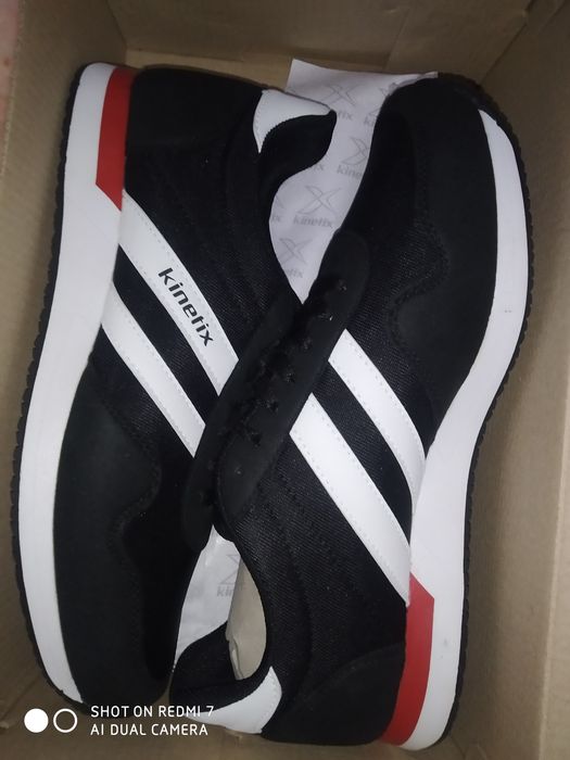 Мужские кроссовки Kinetix производство Турция 43 размер