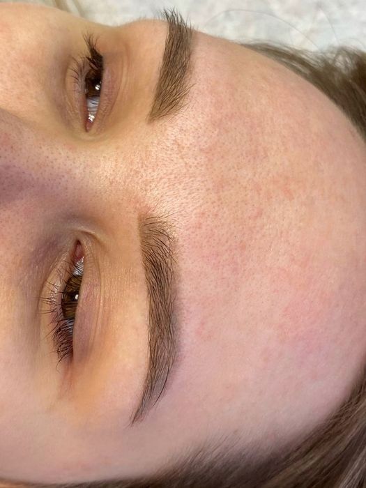 Перманентный макияж бровей