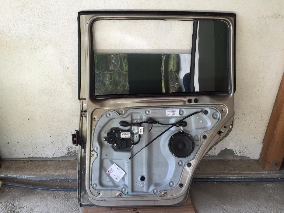 Usa spate dreapta, completa, vw touran 2005-2015, stare impecabila OEM