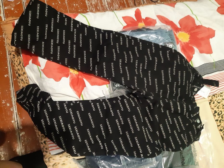 Продам джинсы новые