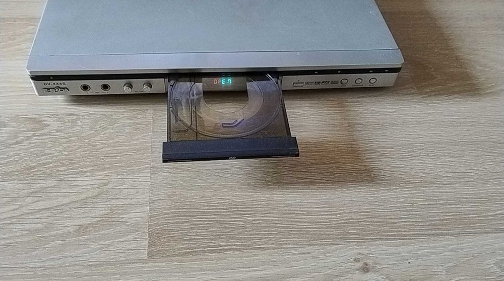 DVD playere Vortex 210, Orion 407X și E-Boda 444 S