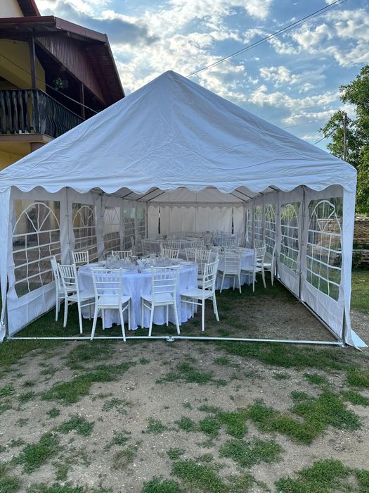 Inchiriez cort de 4x10