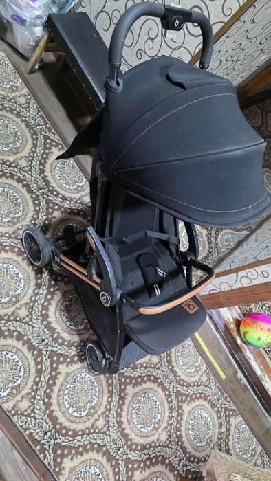 Срочно продаётся детская коляска