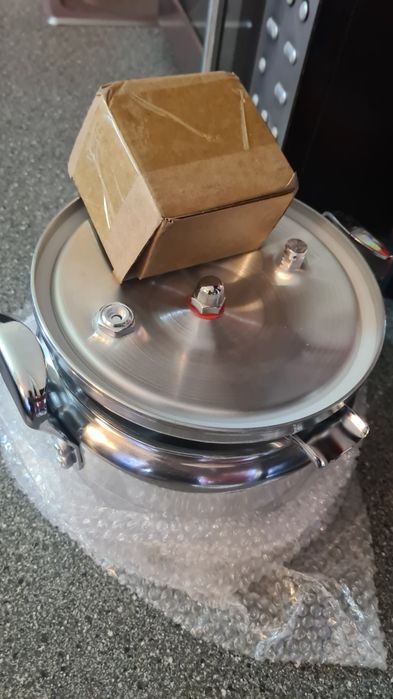 Oală sub presiune inox, stare nou