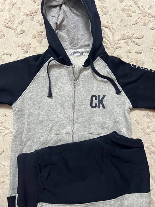 Спортивный костюм