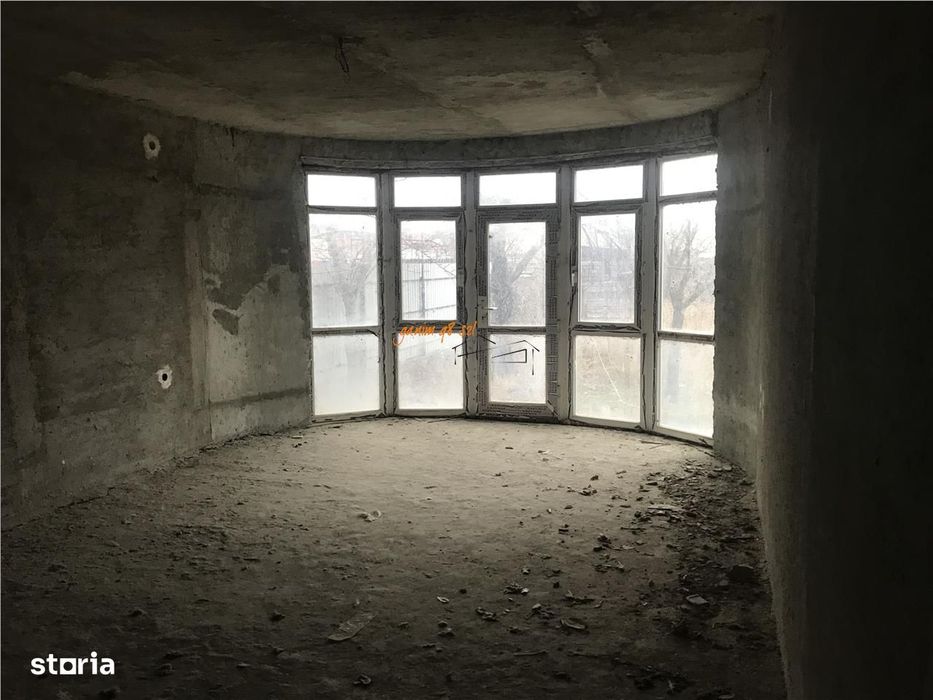 Casa de vanzare in Golesti, parter si etaj , 220 mp construiti , teren