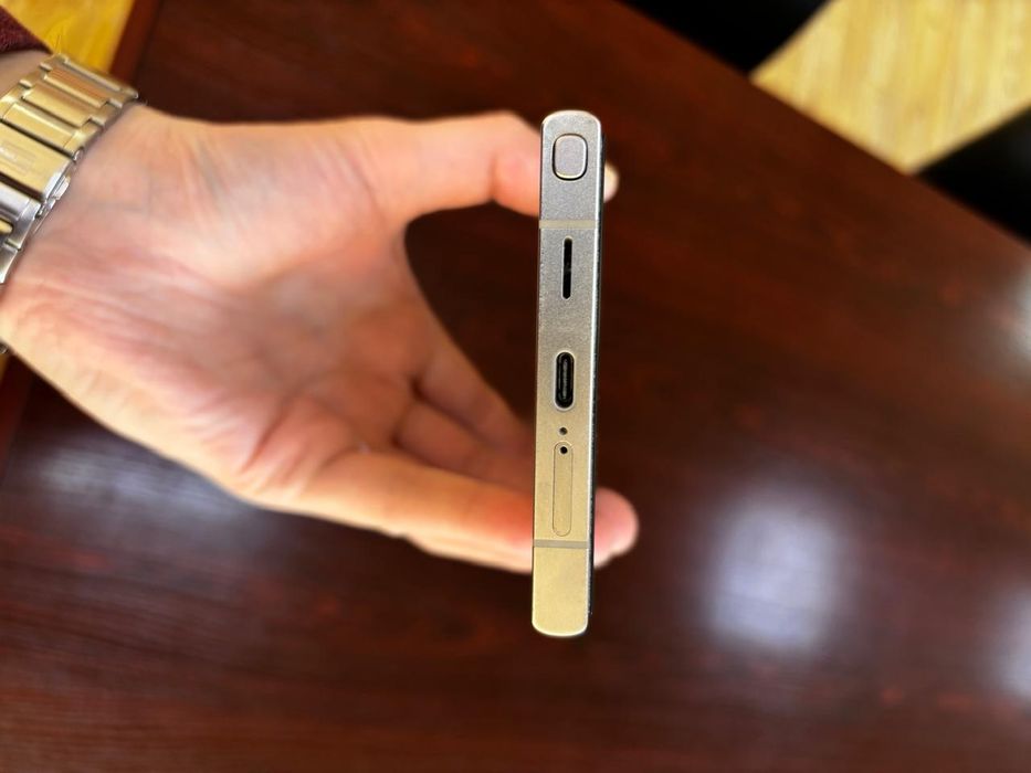 Продам Samsung S24 ULTRA