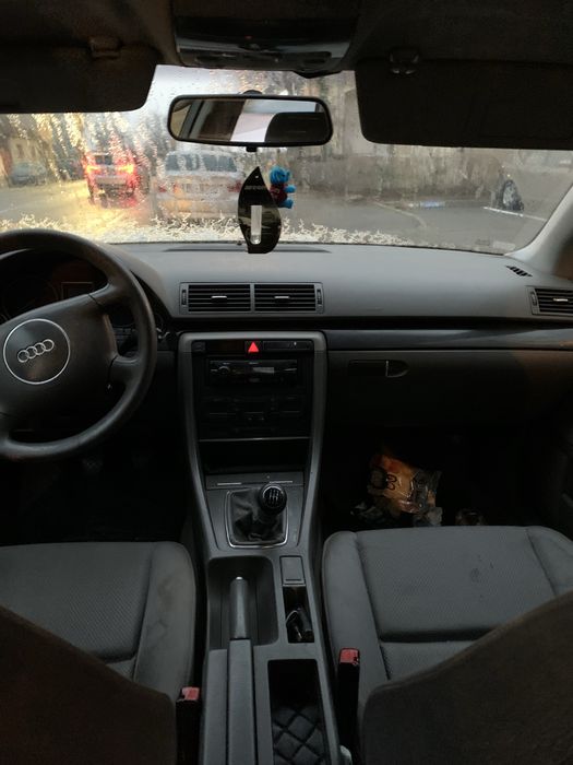 Vând audi a4b6..