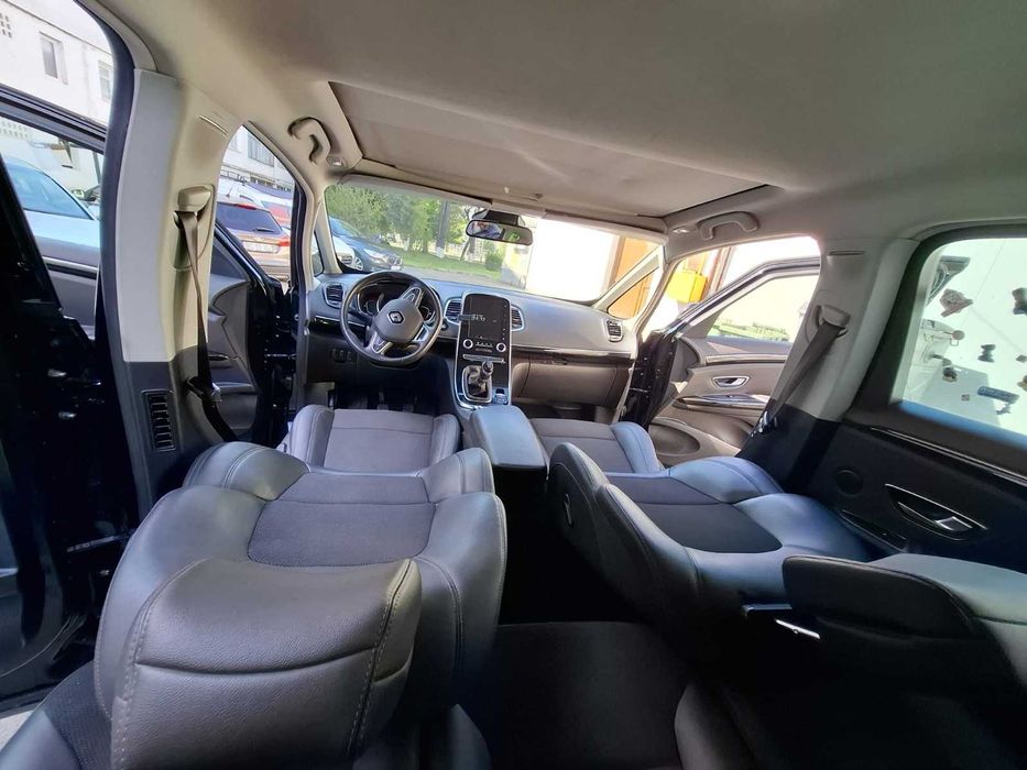 RENAULT ESPACE V 2017 – 1.6 dCi 131 kW / 160 CP, Manuală, 7 Locuri, Negru Metalizat