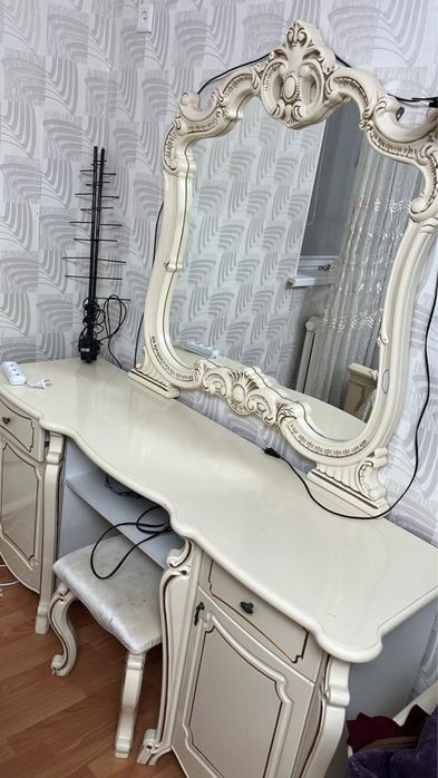 Спальный мебель лорена