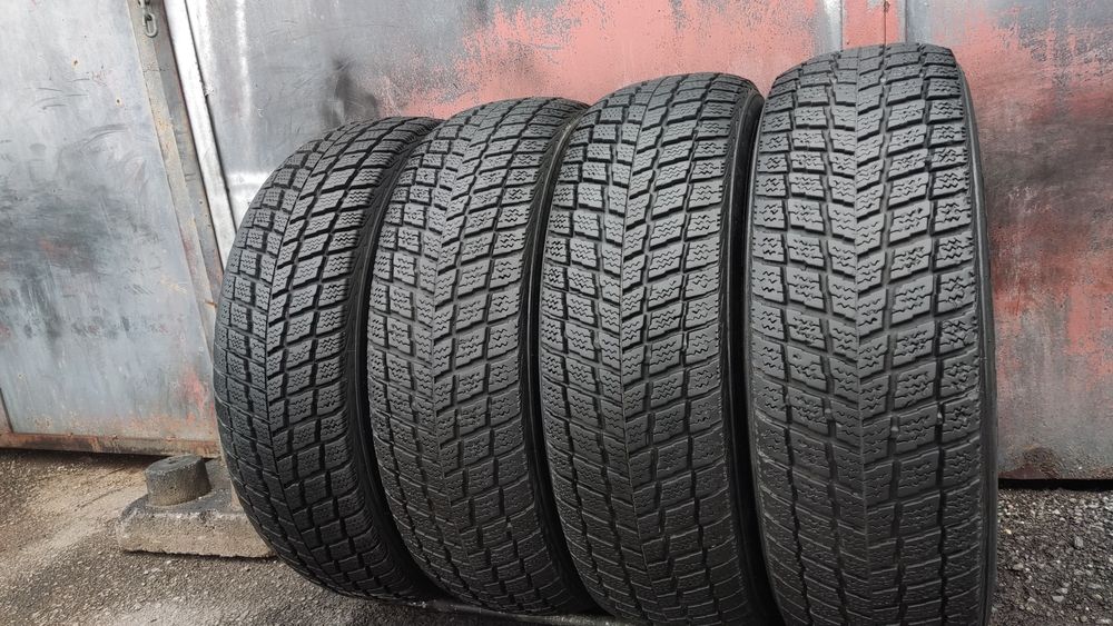 4бр. зимни гуми 205/70/15 Nexen Winguard SUV
dot21
6.76mm
Австрия 
про