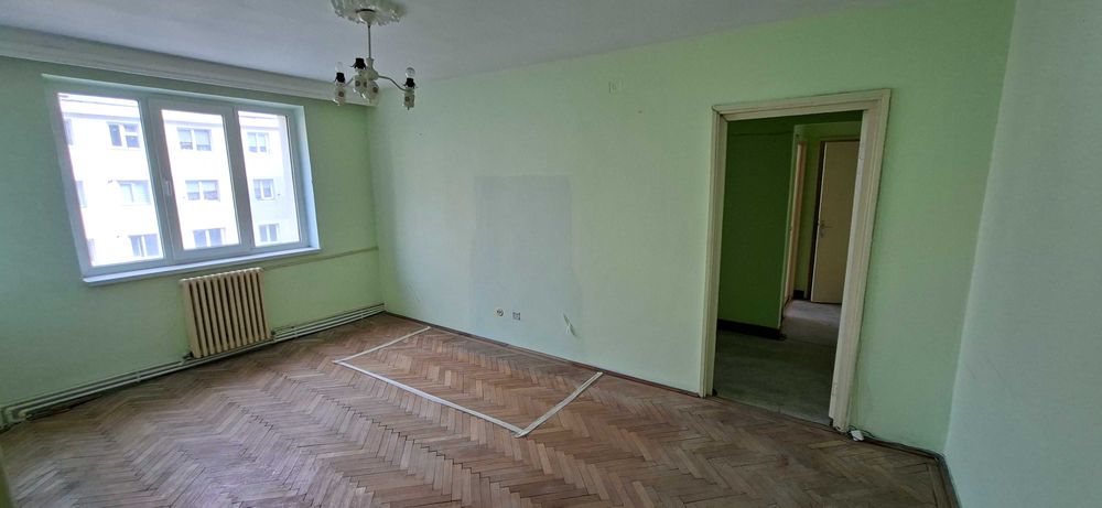 Apartament 3 camere, et. 3, zona Orion, Piatra Neamt